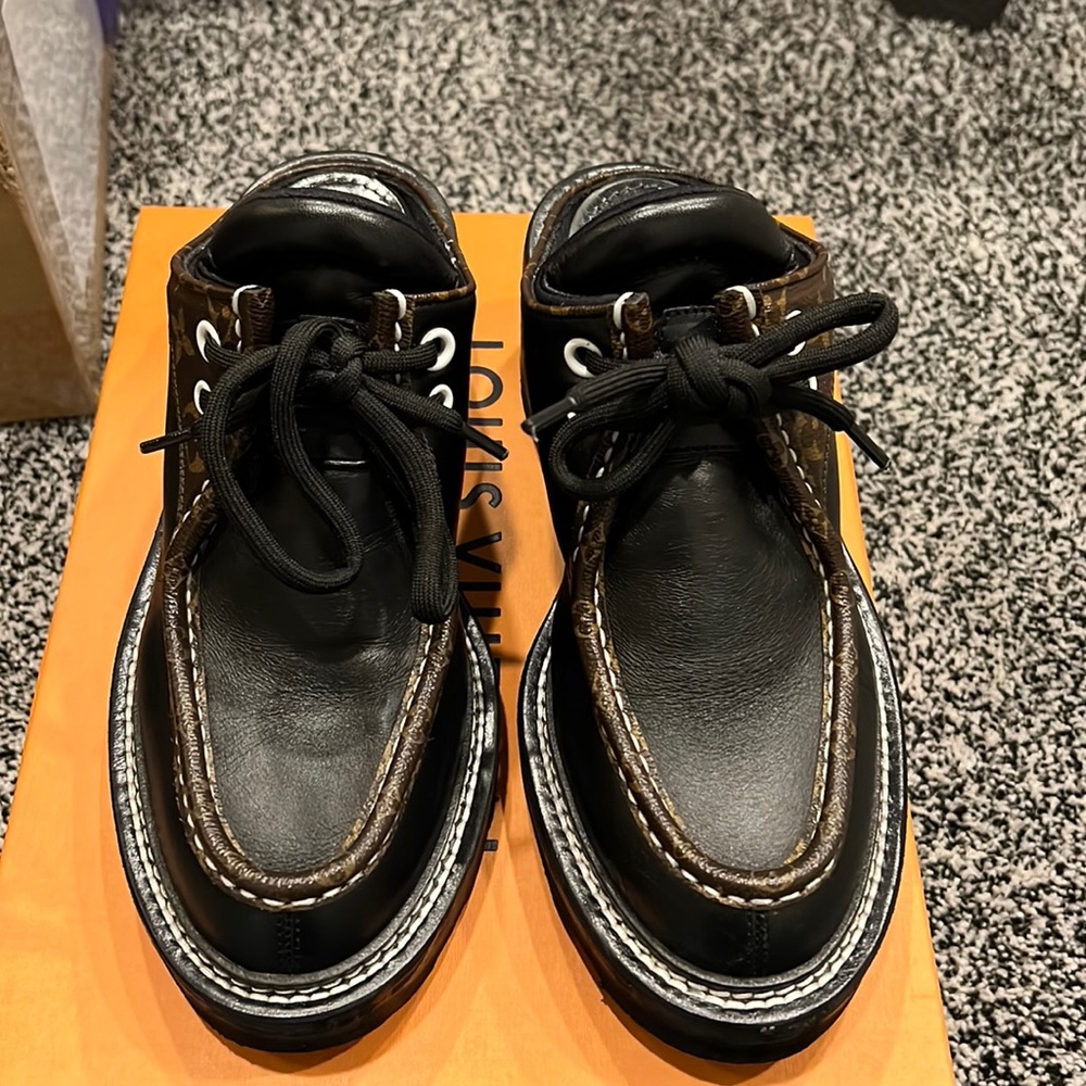 Louis Vuitton Clogs